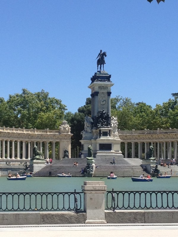 Row boats in Parque del Retiro